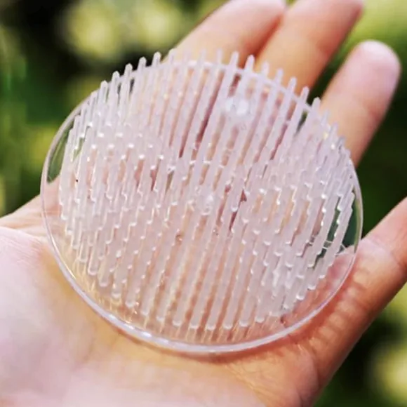 4 blomsterformede blomsterarrangementer i klar plastik, 70 mm