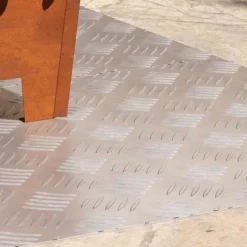 Aluminium Checker Plader - Skridsikre Trappetrin | Farve: Sølv | Størrelse: 90x50 cm