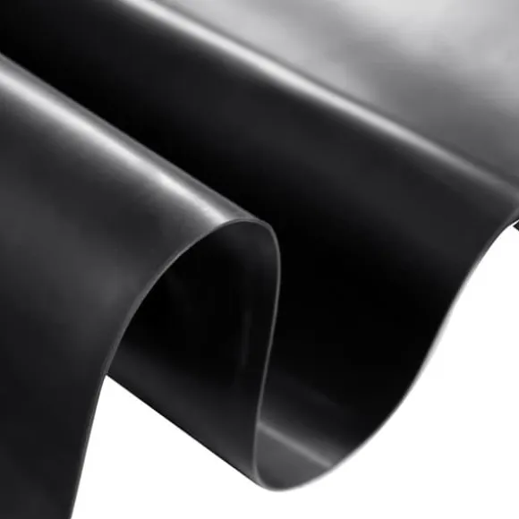 Damforing 10x15 fod, 45 mil tykkelse, fleksibel EPDM. Perfekt til fiskedamme, vandfald og springvand. Sort farve.