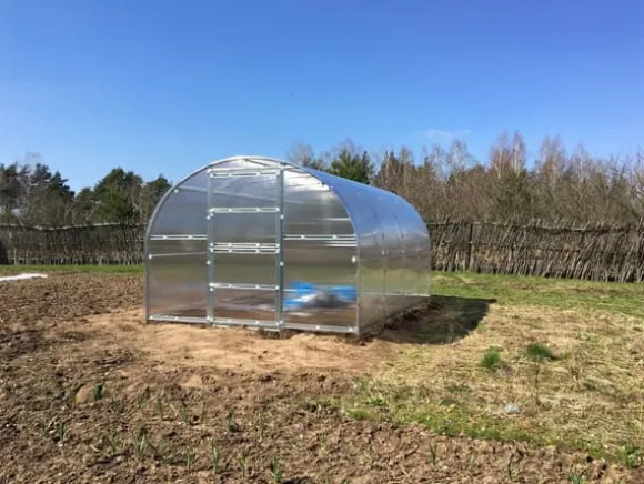 Drivhus Baumera BALTIC 3x8m med 6 mm polycarbonatbelægning
