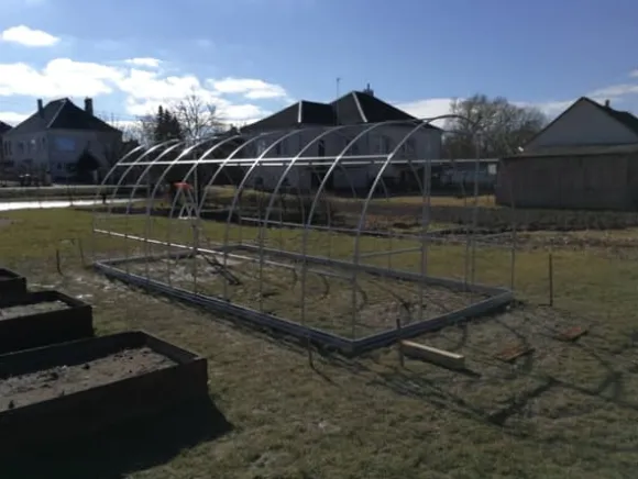 Drivhus KLASIKA RØR 3x12m (36m2) med fundamenter og 6mm polycarbonatbelægning