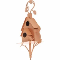 Fågelhus i metall med stolpe Metallkonst Stuga Fågelhusstakar Hummingbird House Nödställda fågelhus i metall Trädgårdsinredning
