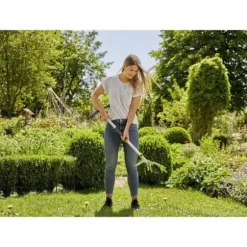 GARDENA Manual Lawn Weeder 360