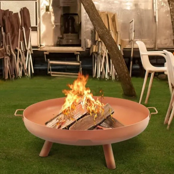 Kulsotåls bålskål, 30" dyb, til udendørs brug. Perfekt til terrasser, camping og haver. Inkluderer drænhul og bærbare håndtag.