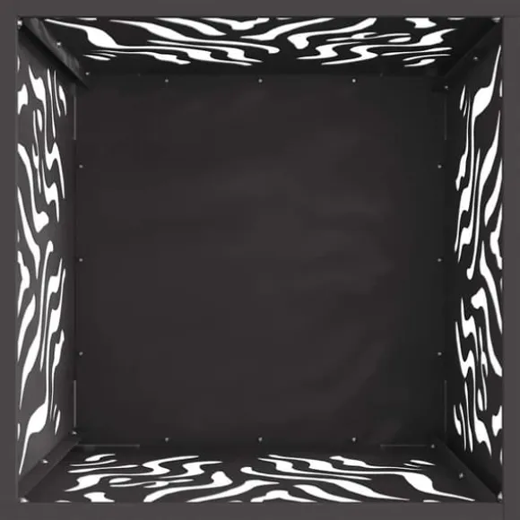 Moderne firkantet bålsted i koldvalset stål | Størrelse: 40x40x40 cm | Farve: Sort