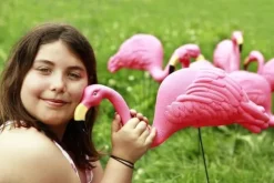 OBOSOE 2-pak lyserøde flamingo havepynt – 60 cm plastikstatuer til udendørs dekoration