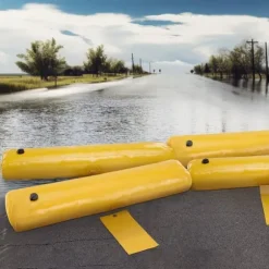 Oversvømmelsesbarrierer, sandbags alternative, 4-pak, effektive til hjemmet, døråbninger og indkørsler (4FTx6in)