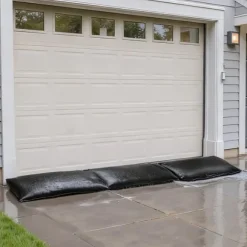 Oversvømmelsesspærre - Vandaktiverede sandløse sandsække - 6-pak - 83 x 43 cm - Vandabsorberende - Oversvømmelsesposer - Til dør, kælder, garage
