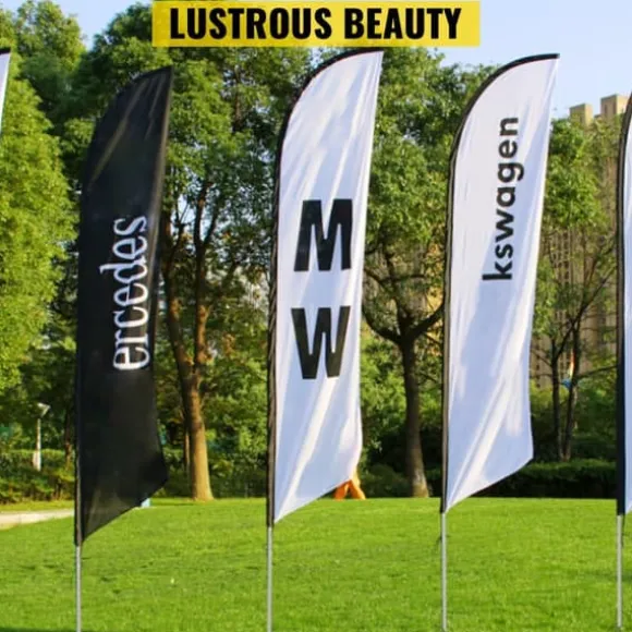 Reklameflagstang, 30 fjerflag med jordspyd, 16 fod vindstillende flagstangssæt, 6 Swooper-flag til butikker og virksomheder.