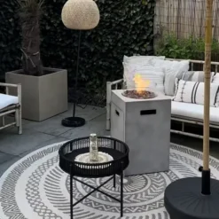 Søjle 40C gasudendørs komfur - haveovn - betonlook - Inklusiv låg, røde lavasten, gasslange og gastrykregulator.