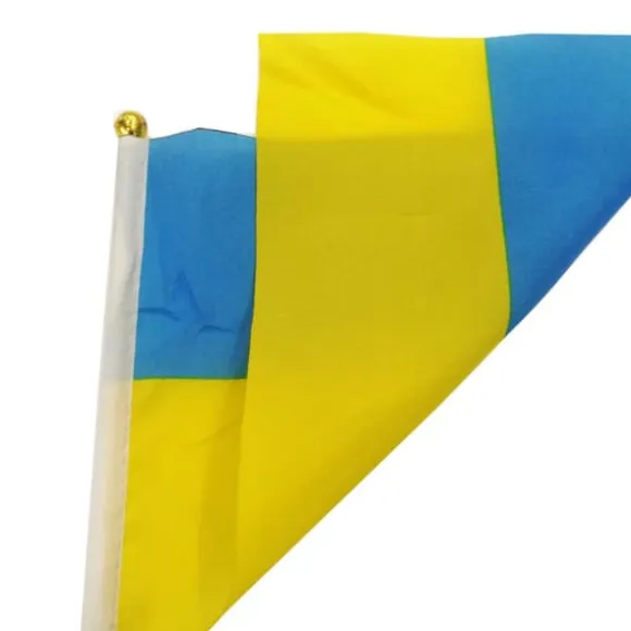 100st Ukraina Handhållna Flaggor 21*30cm Ukrainska nationella Mini Stick Flaggor Fest Festival Parader Fester Dekor