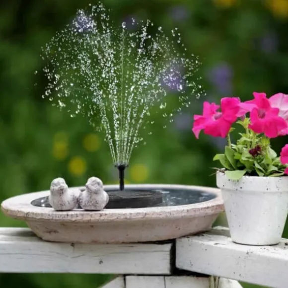 Stort solcelledrevet springvand med batteri og belysning 16cm