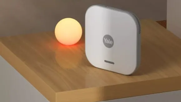 Yale Smart Alarm Starter Kit 7 varer - Kontrolpanel, Tastatur, Fjernbetjening, 2x Bevægelsessensor, 2x Vindue/Dørsensor